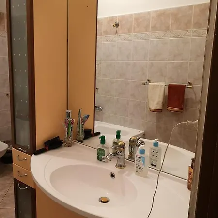 招待所 Pollino's 3*