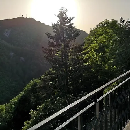 Pollino's 招待所 莫尔曼诺